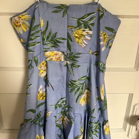 AMUR TROPICAL DRESS SIZE 4 - Picture 4 of 6